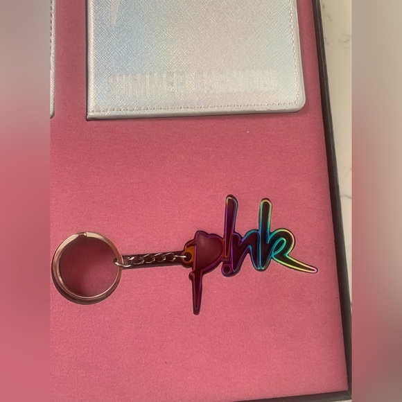 Pink Summer Carnival VIP pack new - Picture 7 of 7